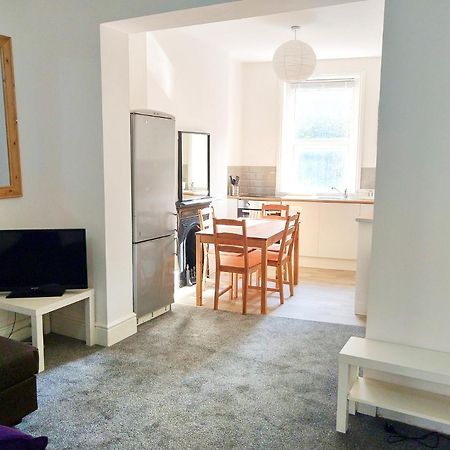 Entire Floor 2 Bedrooms On Westcliff ボーンマス エクステリア 写真