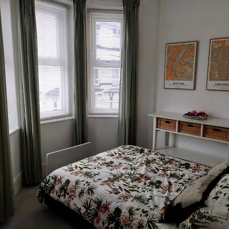 Entire Floor 2 Bedrooms On Westcliff ボーンマス エクステリア 写真